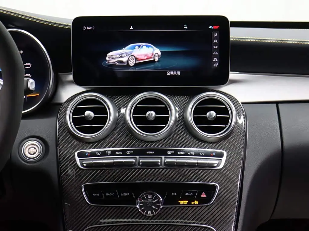 Mercedes-Benz C-Class AMG 2022 — Photo 17/20