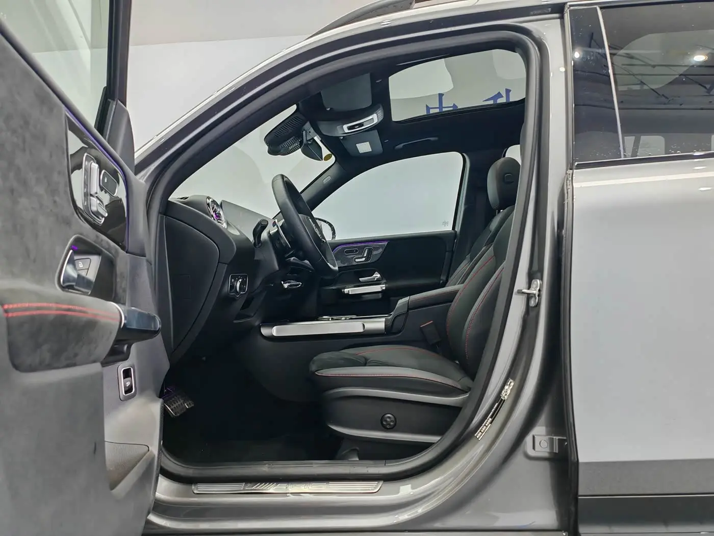 Mercedes-Benz GLB AMG 2025 — Şəkil 11/20