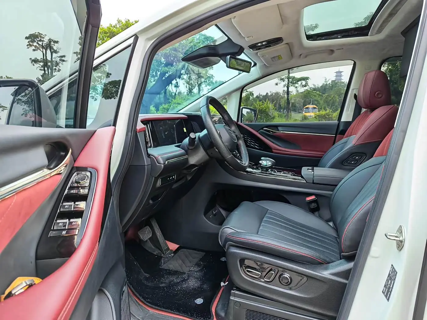 GAC Trumpchi Trumpchi E9 2023 — Şəkil 7/13