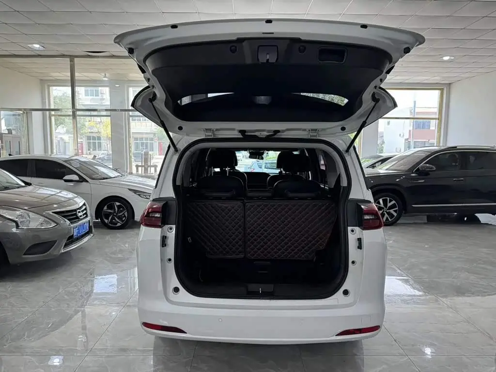 GAC Trumpchi Trumpchi M6 2023 — Фото 15/20