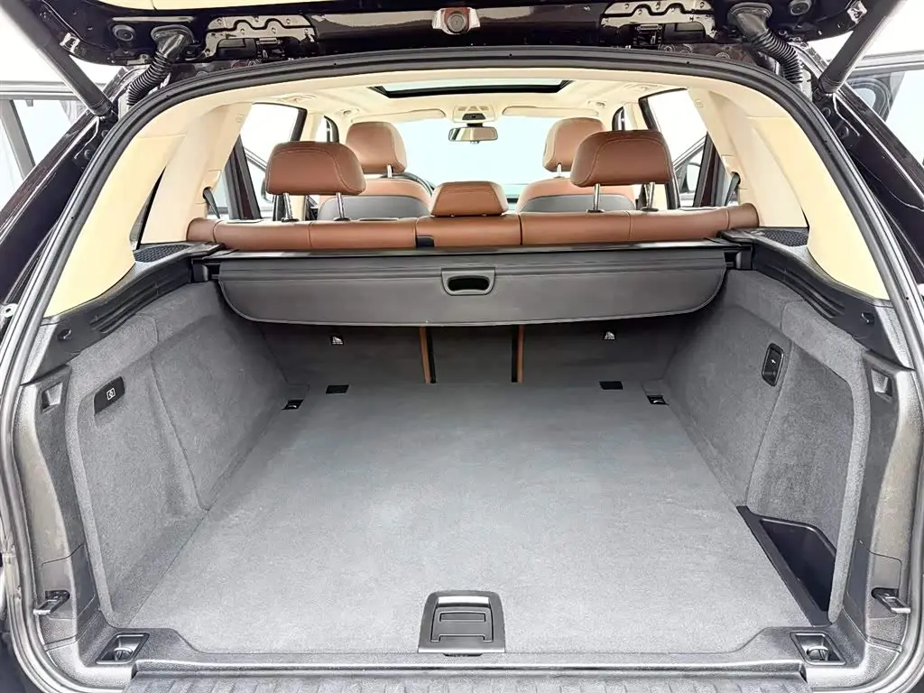 BMW X5 2020 — Photo 8/20