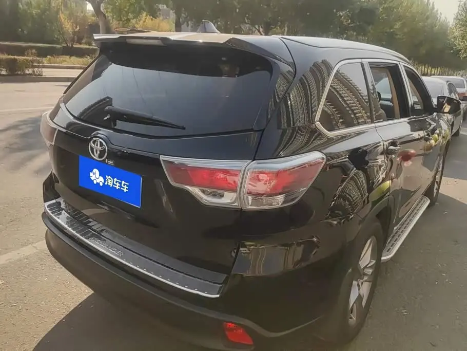Toyota Highlander 2016 — Фото 3/16
