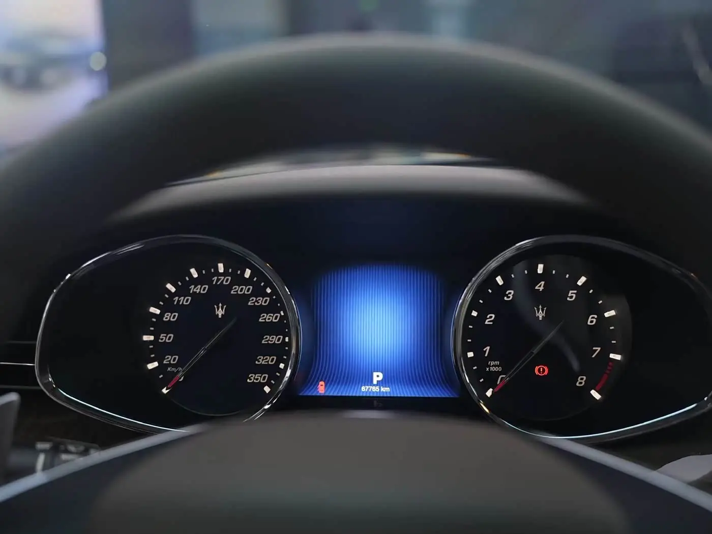 Maserati Quattroporte 2013 — ფოტო 17/20