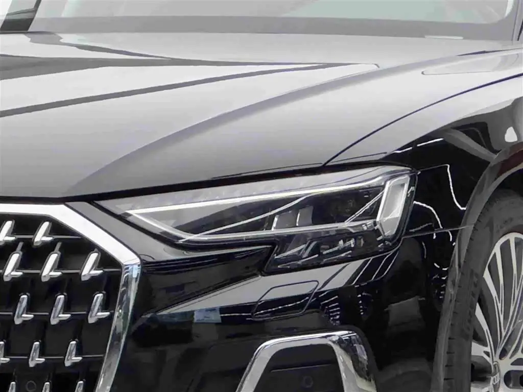 Audi A8 2023 — Photo 3/20