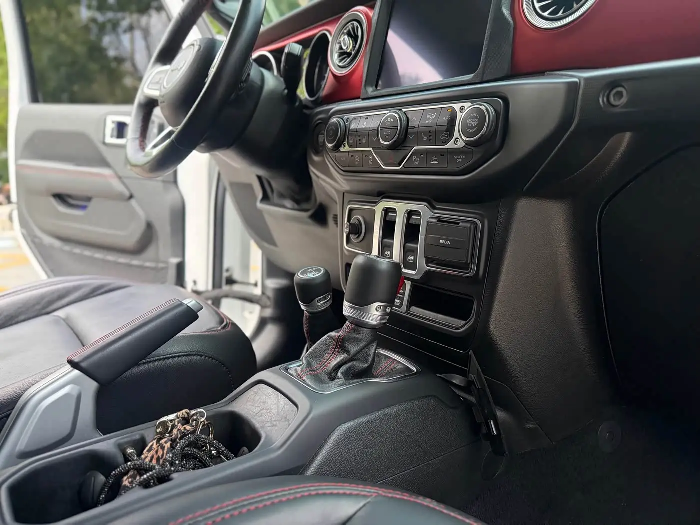 Jeep Wrangler 2021 — Фото 13/13
