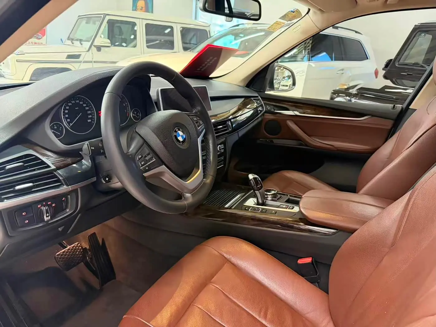BMW X5 2015 — Фото 5/16