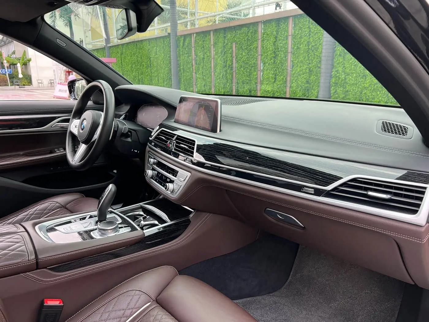 BMW 7 Series 2020 — Photo 11/20