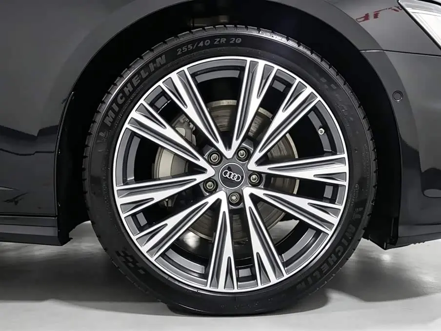 Audi A6L 2022 — Photo 18/20