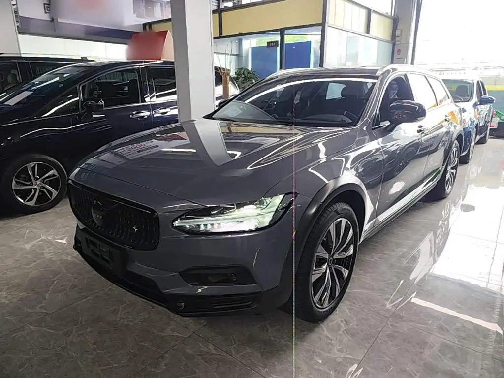 Volvo V90 2021 — Photo 1/20