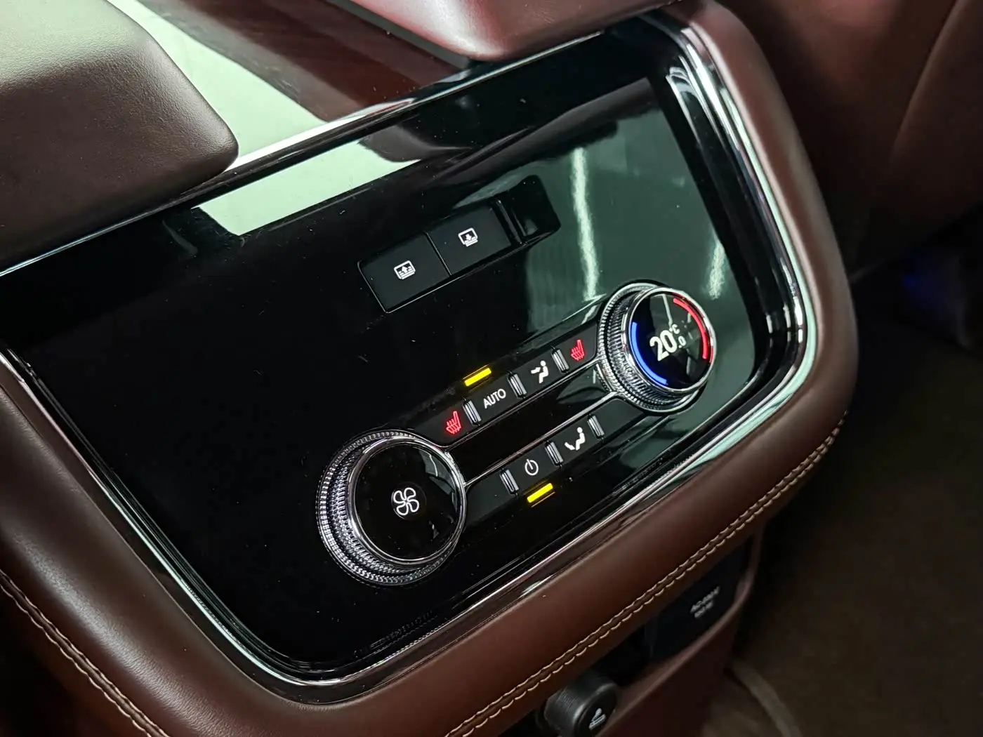 Lincoln Navigator 2022 — Photo 16/20