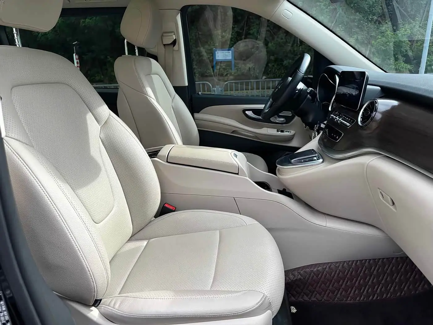 Mercedes-Benz V-Class 2020 — Şəkil 6/15