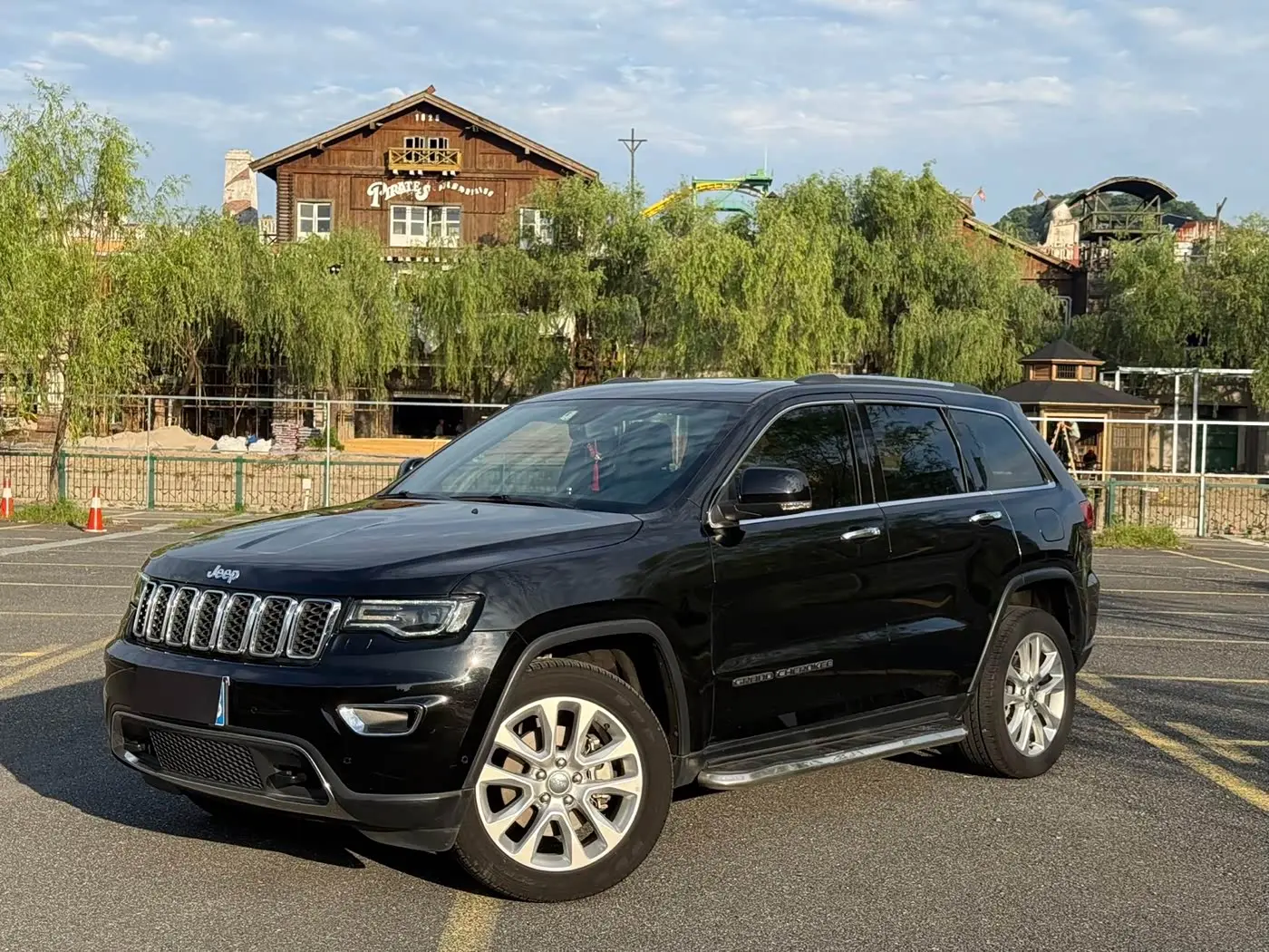 Jeep Grand Cherokee 2017 — Photo 1/15