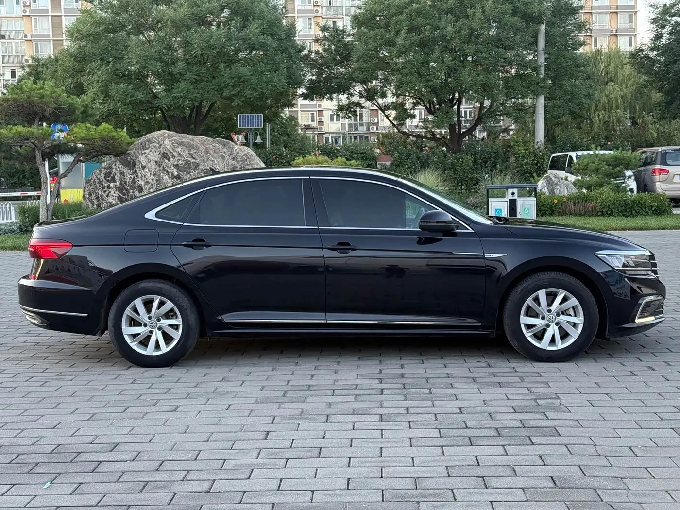 Volkswagen Passat New Energy 2020 — Photo 7/17