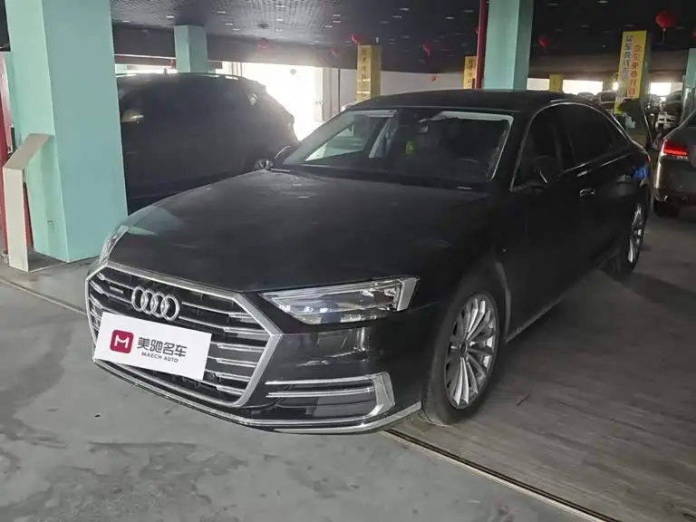 Audi A8, 2022