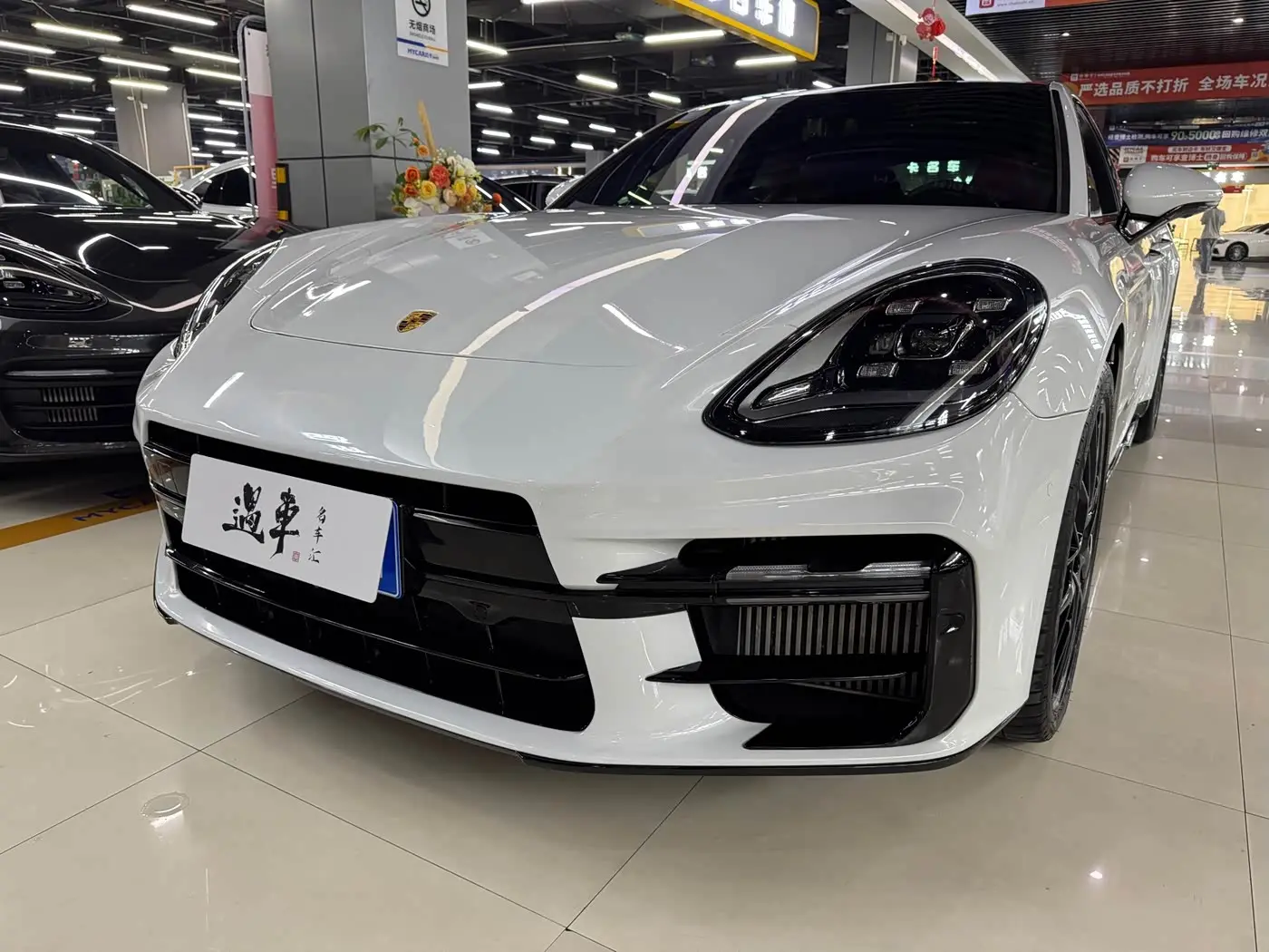 Porsche Panamera 2023 — Photo 4/17