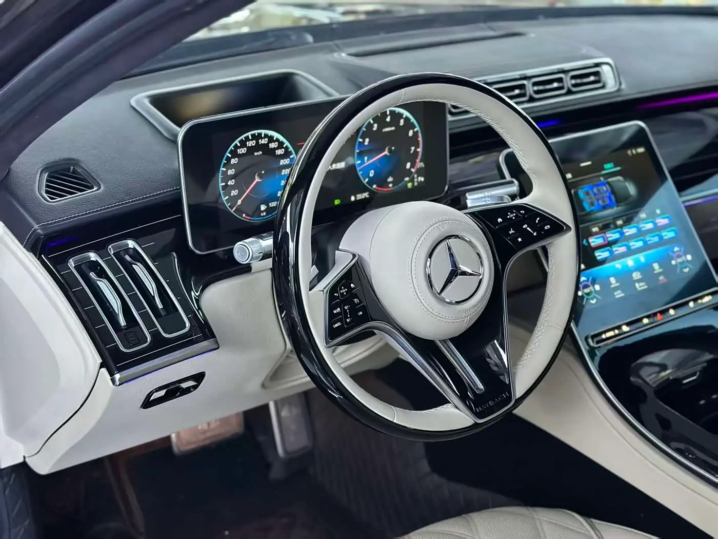 Mercedes-Benz S-Class 2012 — Photo 5/9