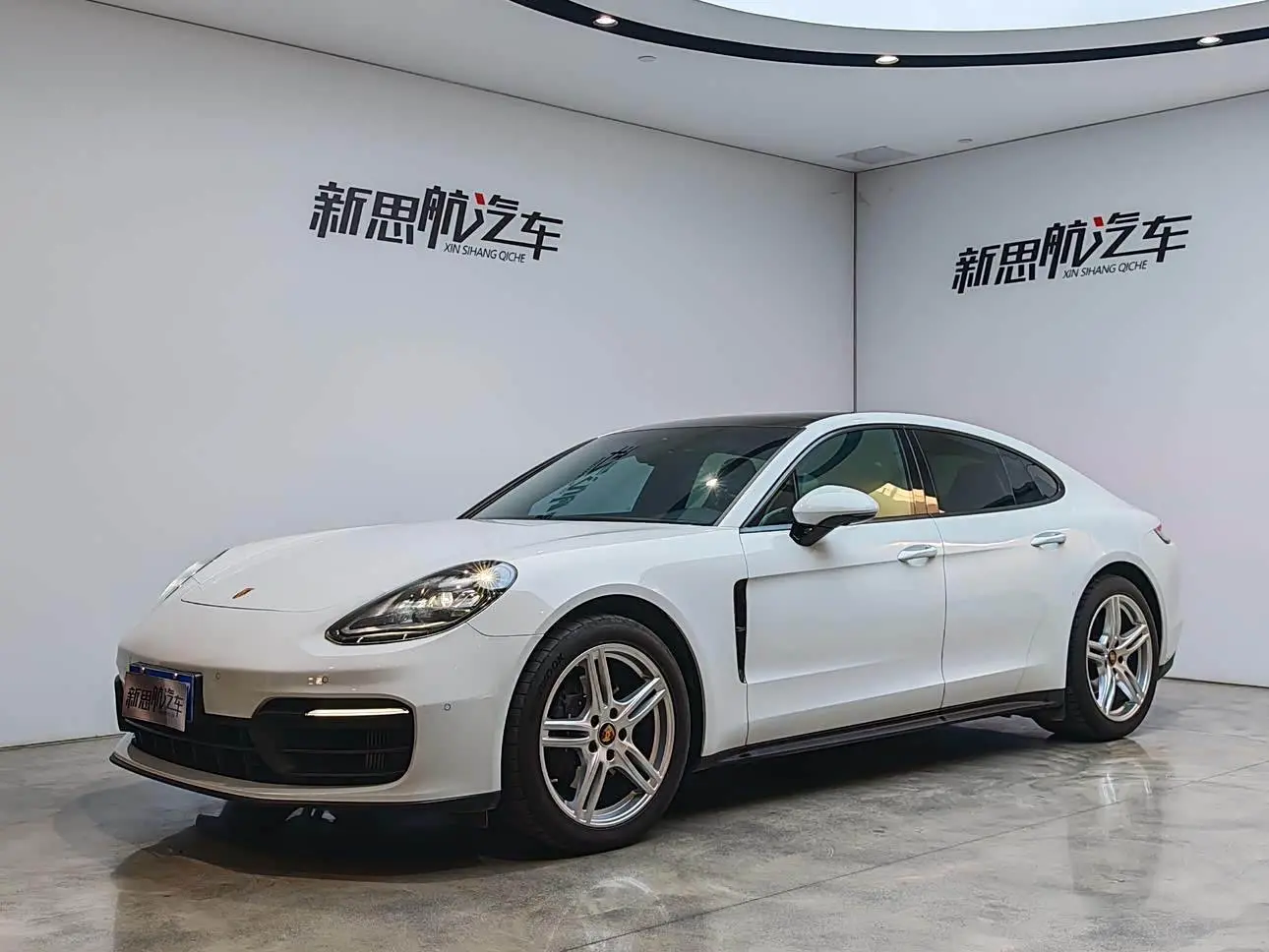 Porsche Panamera 2024 — Şəkil 1/18