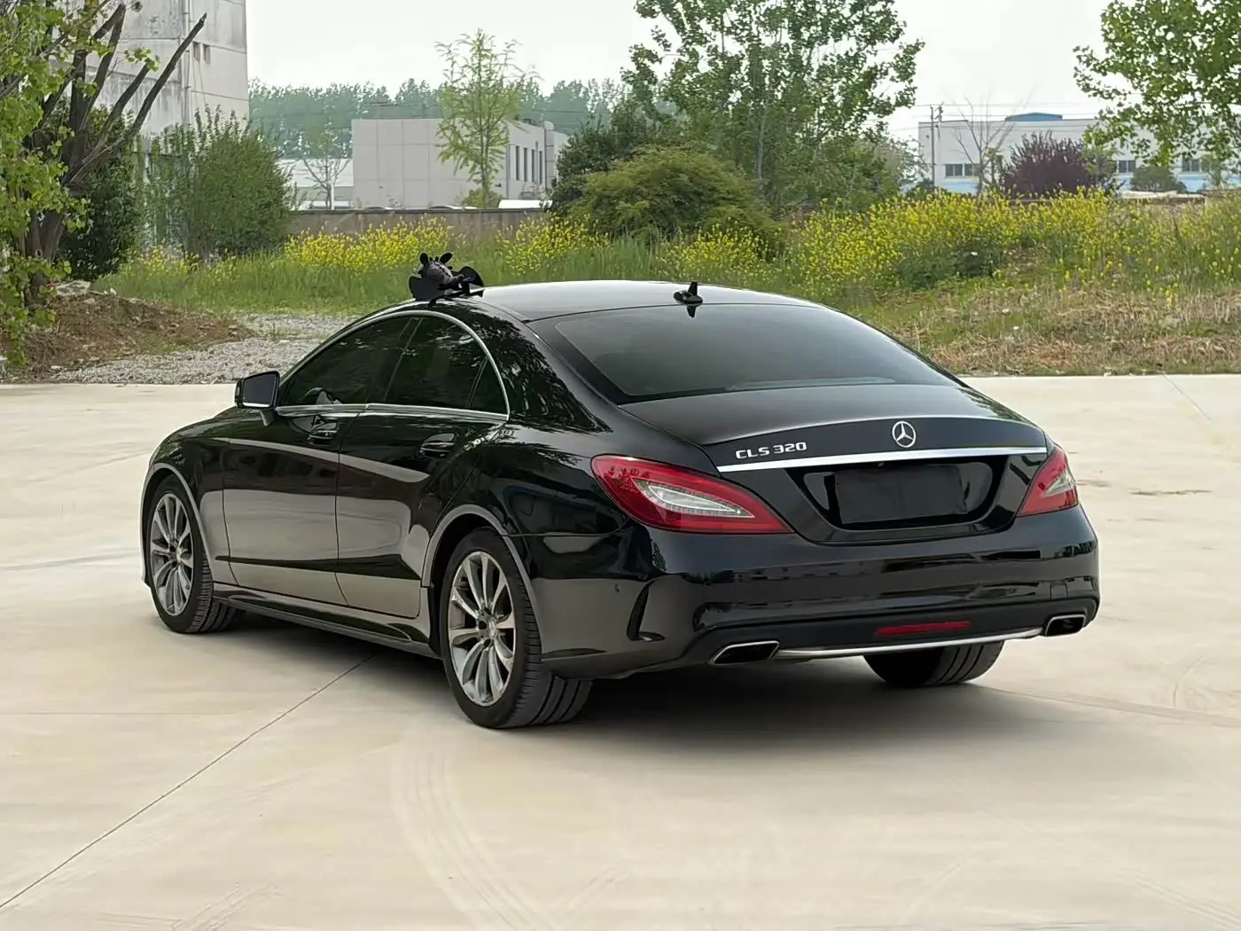 Mercedes-Benz CLS 2015 — Photo 6/9