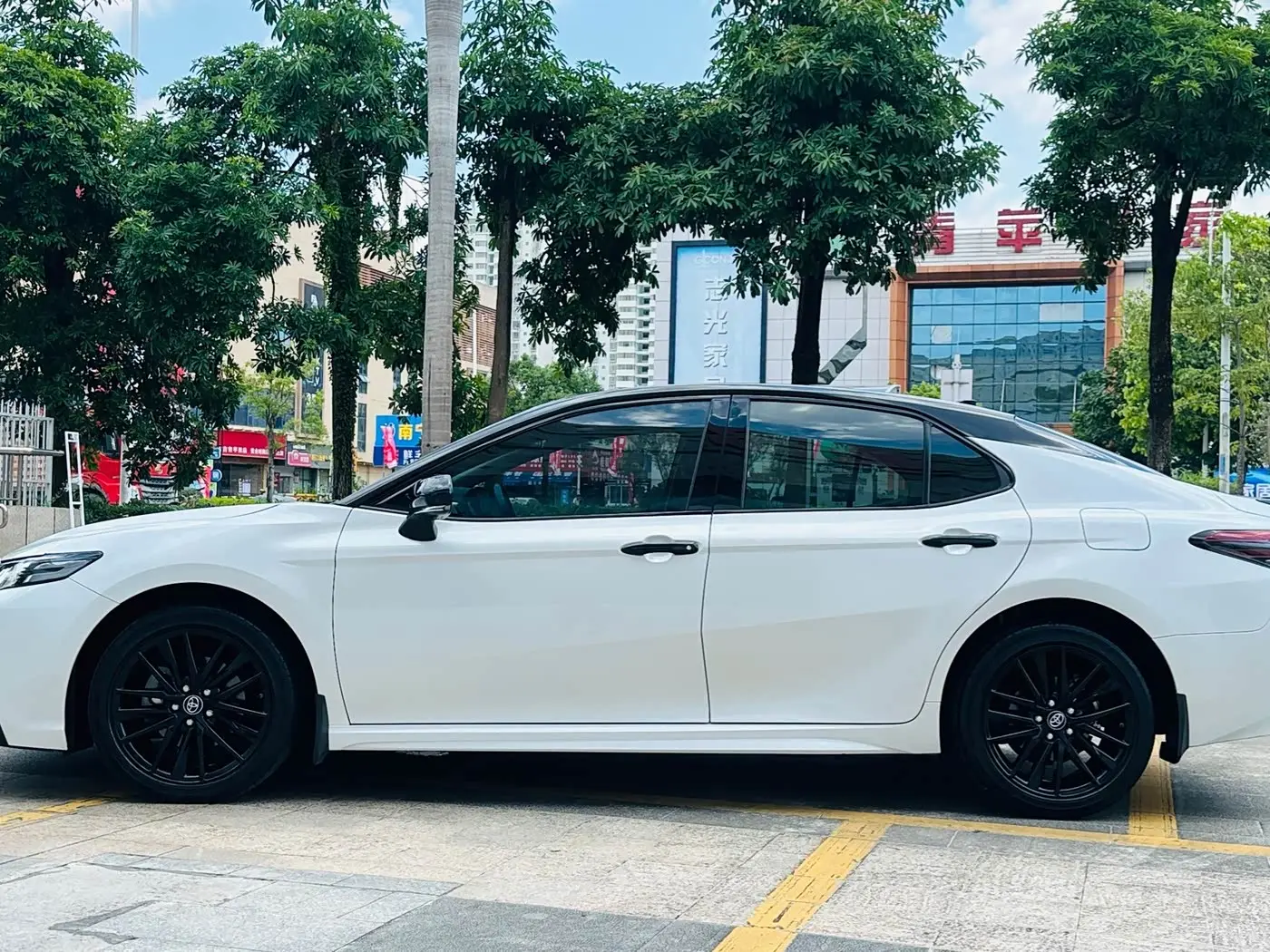 Toyota Camry 2023 — Şəkil 4/20