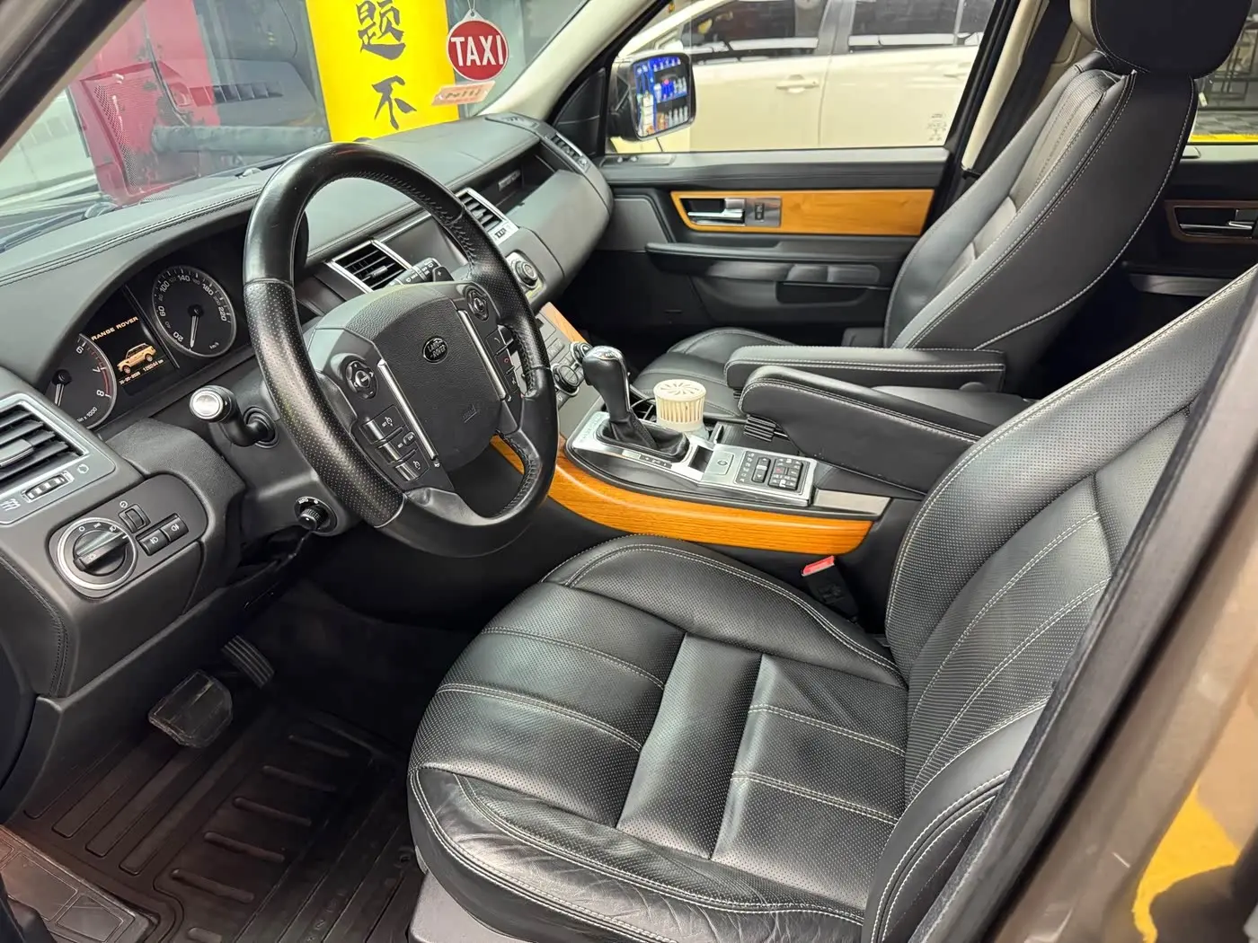 Land Rover Range Rover Sport 2013 — Şəkil 4/15