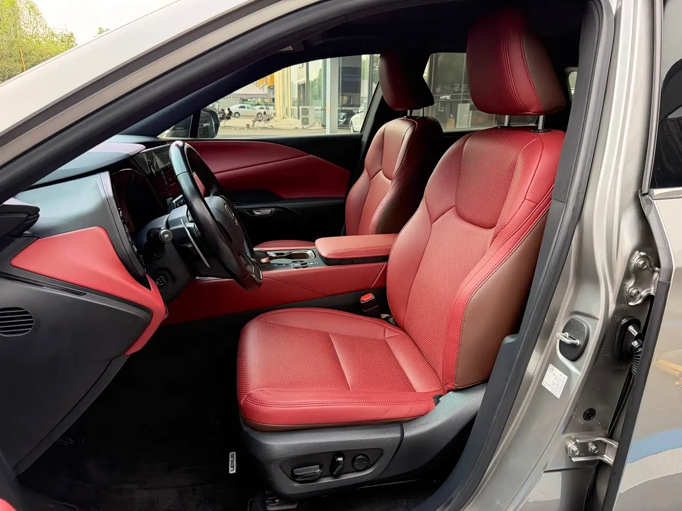 Lexus RX 2023 — Şəkil 10/20