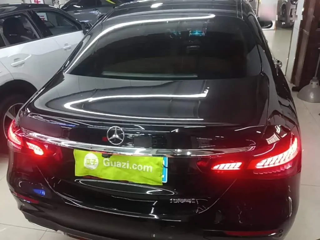 Mercedes-Benz E-Class 2021 — Photo 4/20