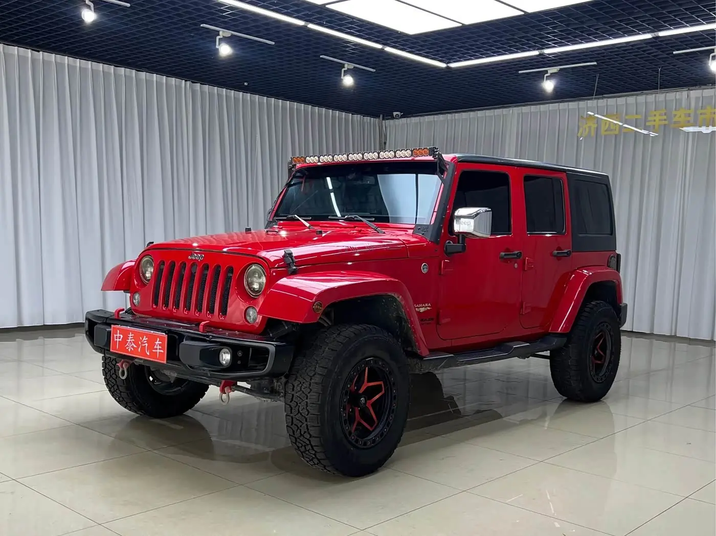 Jeep Wrangler 2015 — Photo 1/19