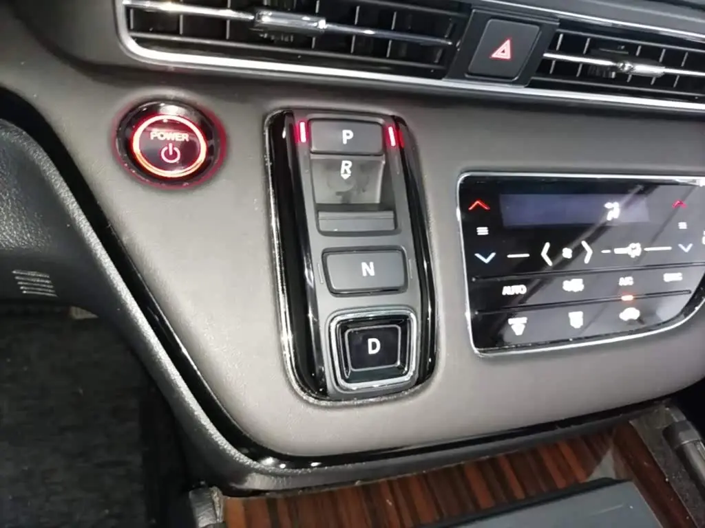 Honda Elysion 2023 — Photo 14/20