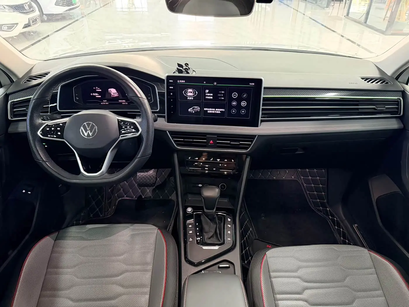 Volkswagen Tiguan L PHEV 2022 — Photo 12/19