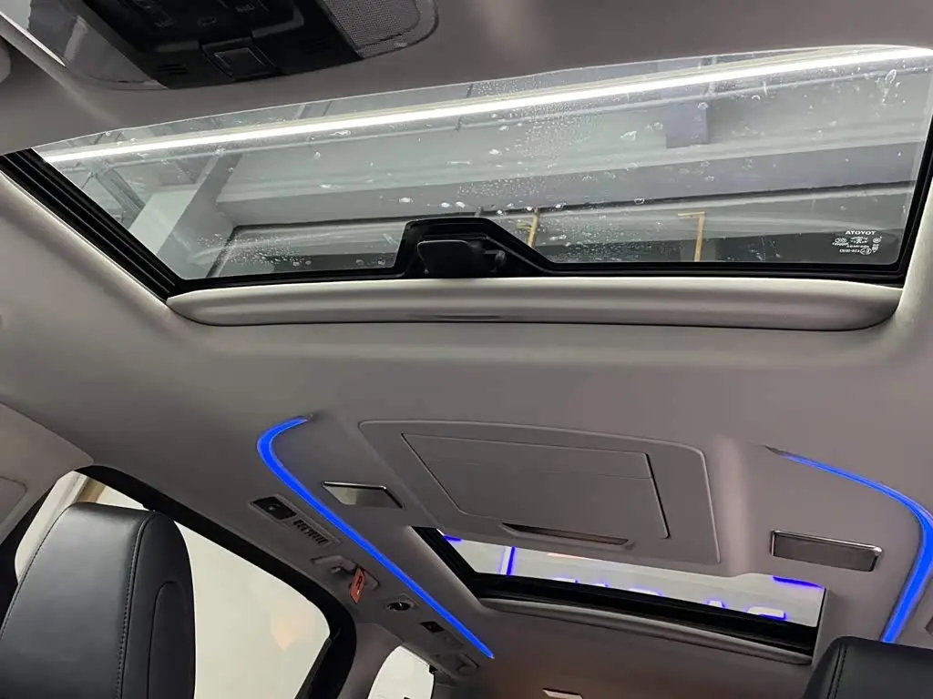 Toyota Vellfire 2020 — Photo 12/15