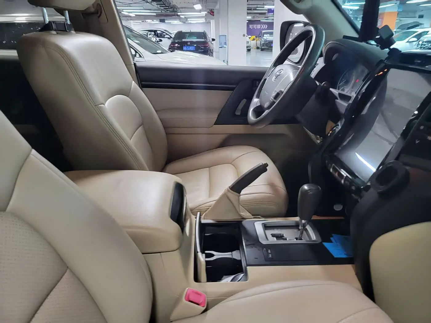 Toyota Land Cruiser 2015 — Фото 11/12