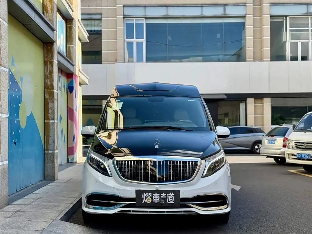 Mercedes-Benz Vito 2023 — Photo 2/20