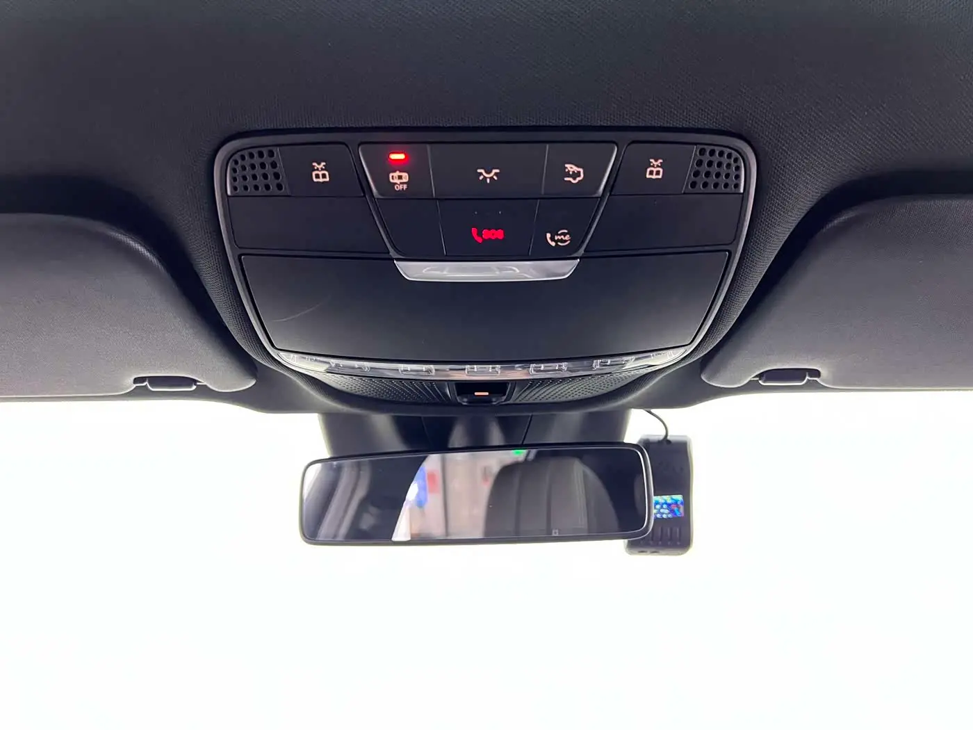Mercedes-Benz GLC 2020 — Photo 16/20