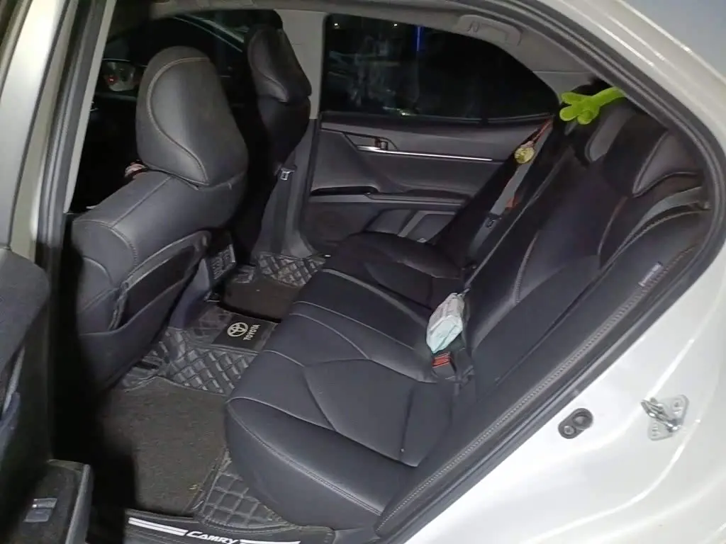 Toyota Camry 2021 — Фото 13/20