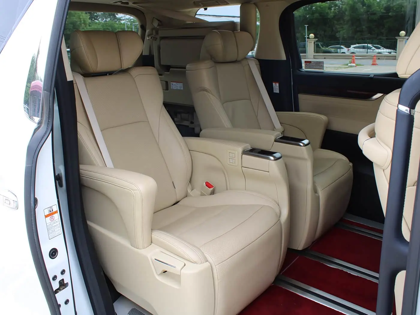 Toyota Alphard 2016 — Фото 15/20