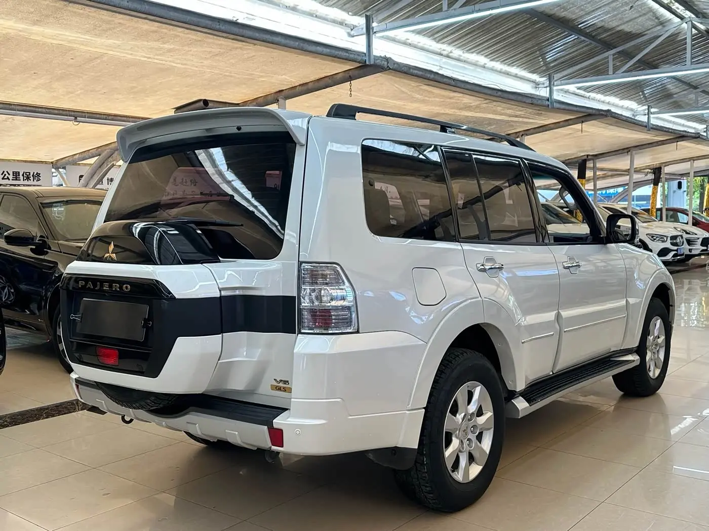 Mitsubishi Pajero 2020 — Şəkil 4/9