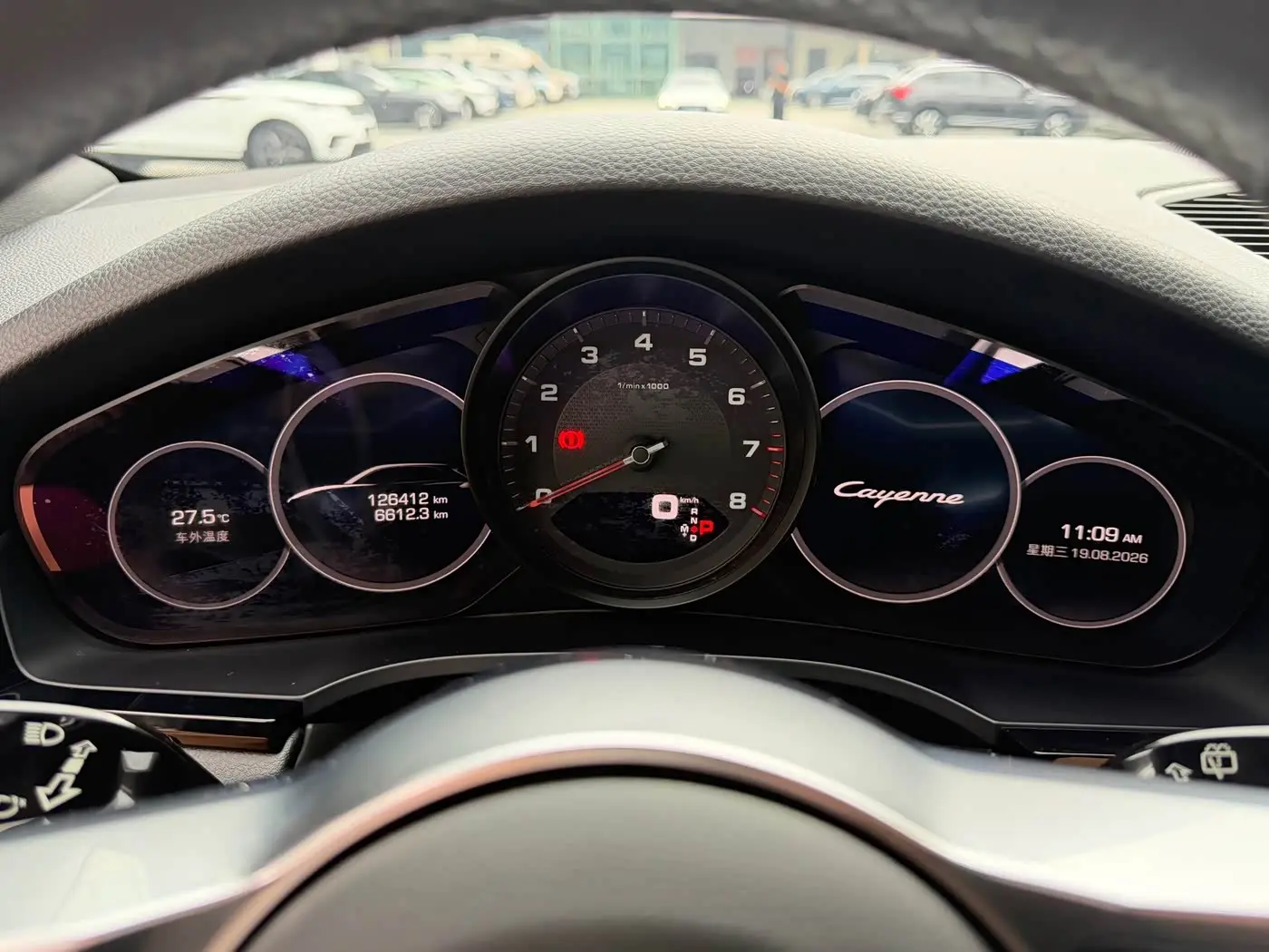 Porsche Cayenne 2018 — Photo 8/17