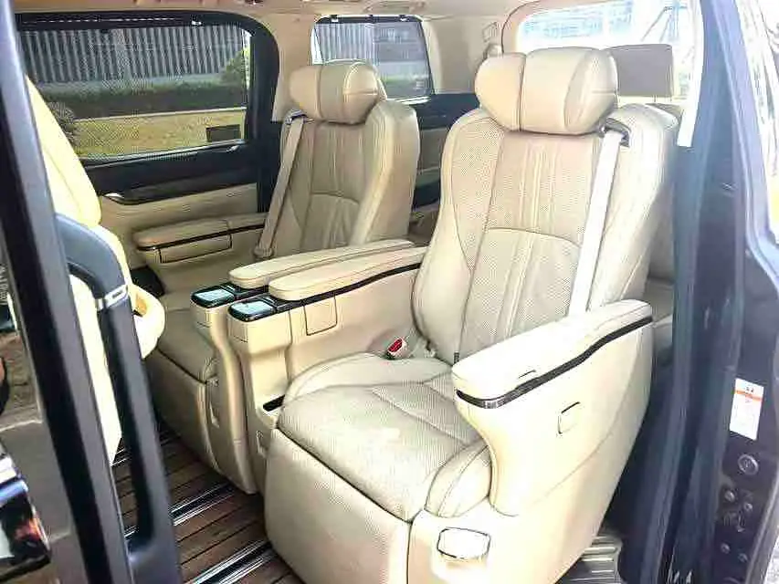 Toyota Alphard 2018 — Фото 4/8