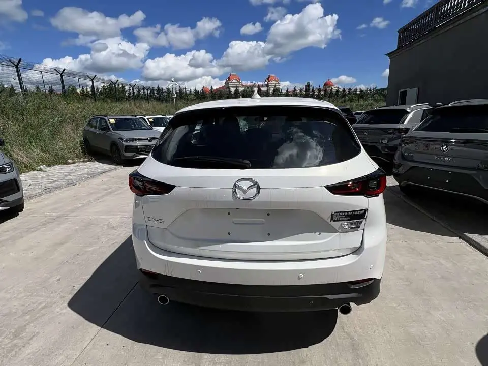 Mazda CX-5 2026 — Photo 9/11