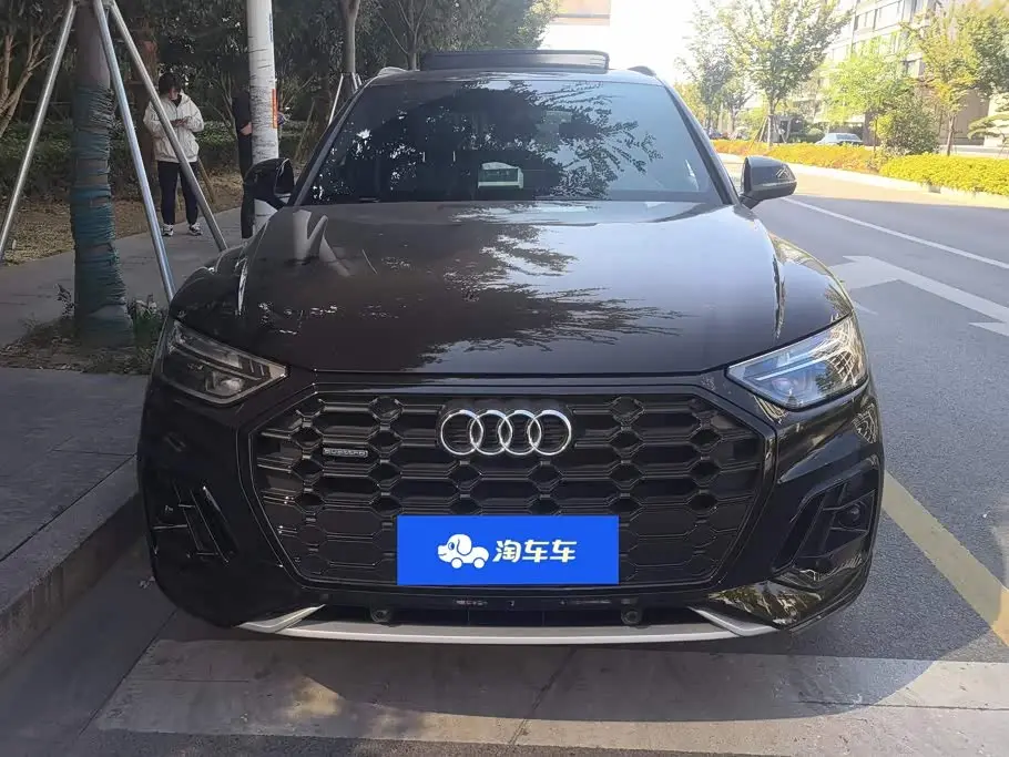 Audi Q5L 2025 — Фото 2/16