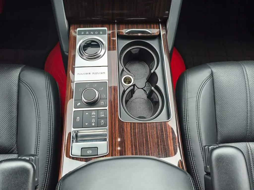 Land Rover Range Rover 2018 — Şəkil 11/15