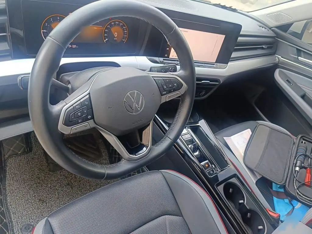 Volkswagen Lamando 2023 — Photo 13/20