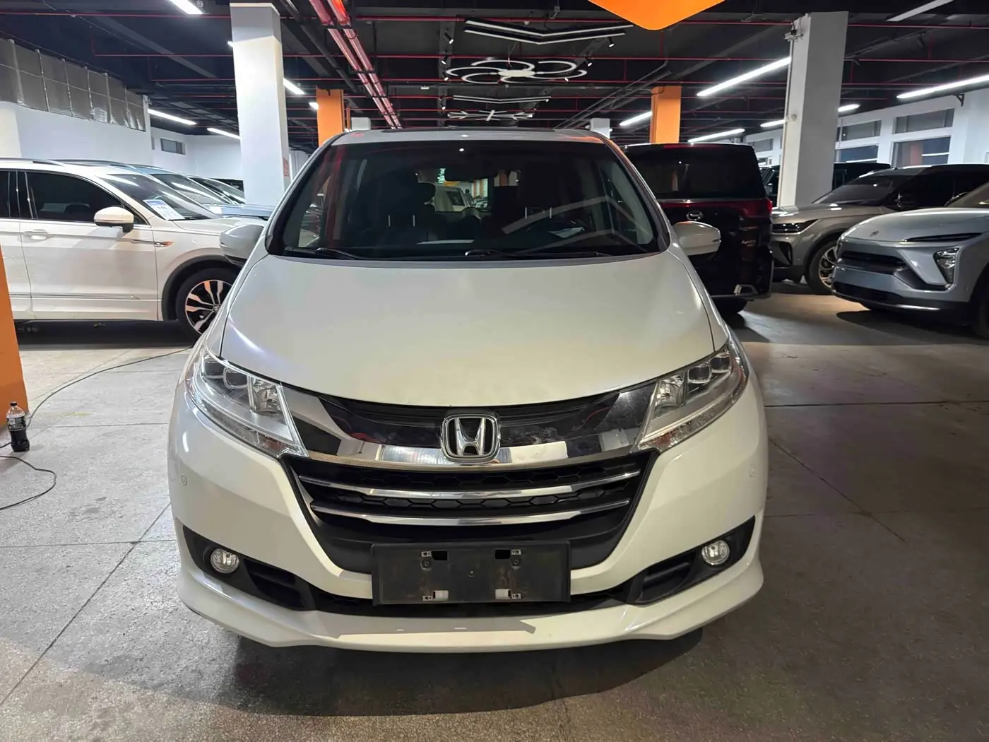 Honda Odyssey 2018 — Şəkil 1/17