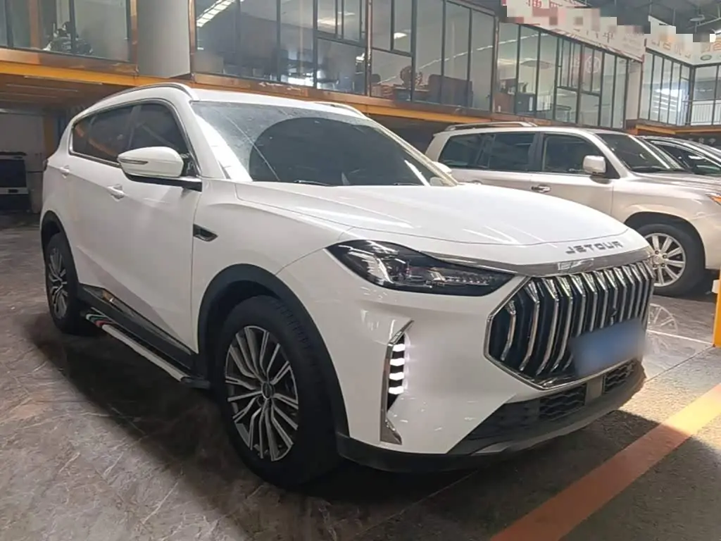 Jetour X70 PLUS 2025 — Photo 4/20