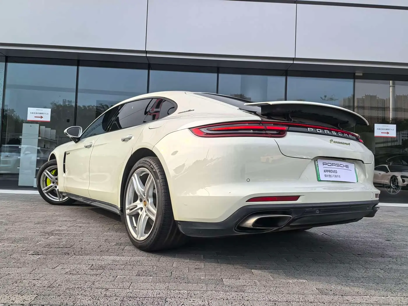 Porsche Panamera New Energy 2018 — Фото 15/16