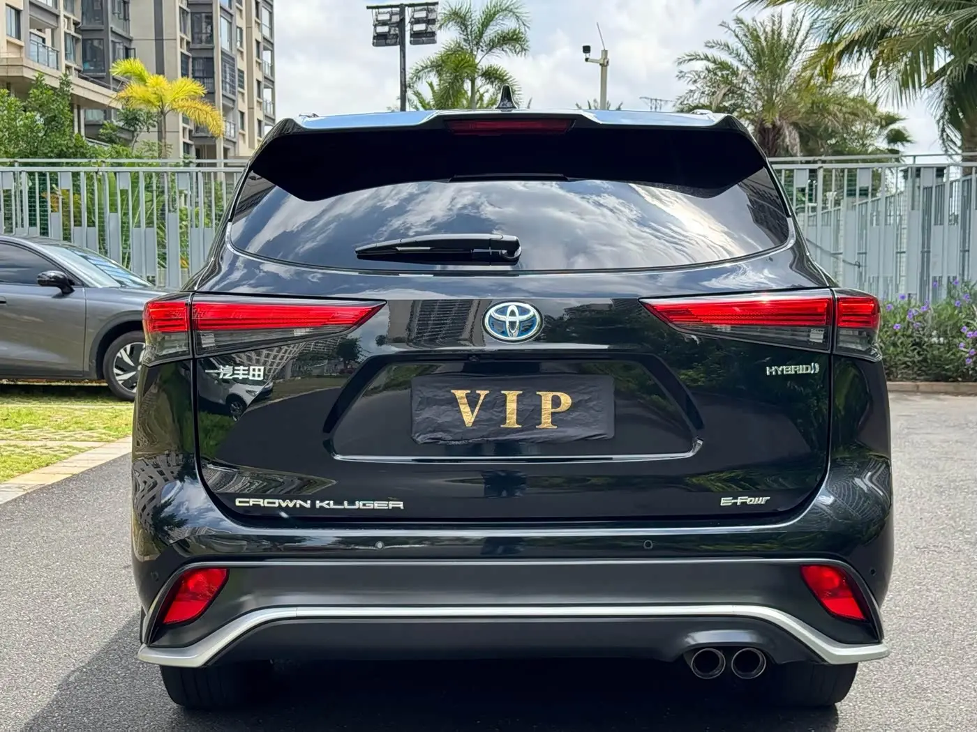 Toyota Crown Kluger 2022 — Şəkil 17/18