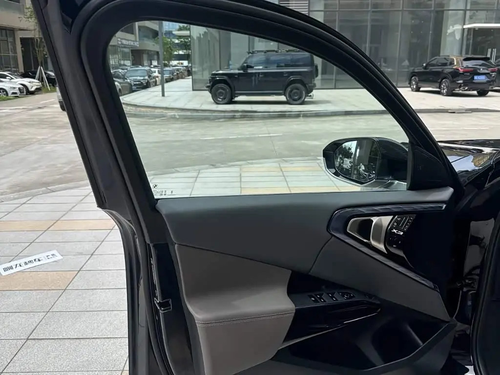 BMW X3 2025 — Фото 12/14