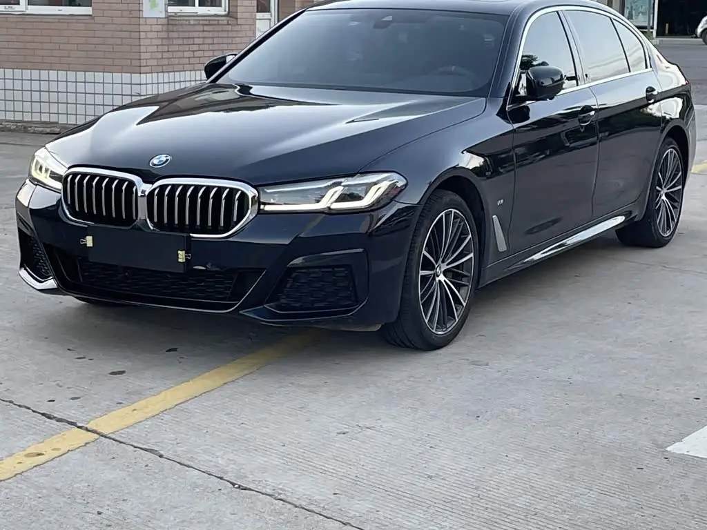 BMW 5 Series 2023 — Photo 1/20