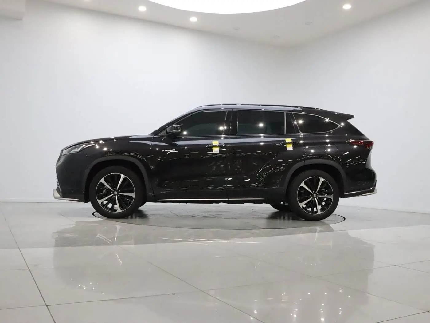 Toyota Crown Kluger 2024 — Şəkil 8/20