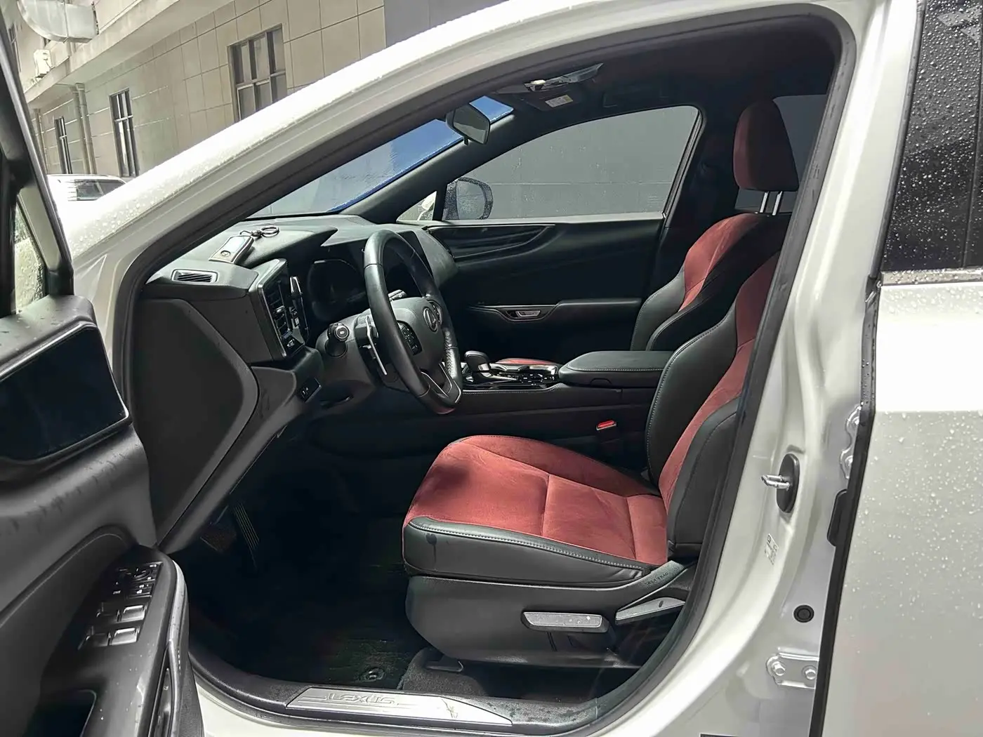 Lexus NX 2024 — Photo 11/20